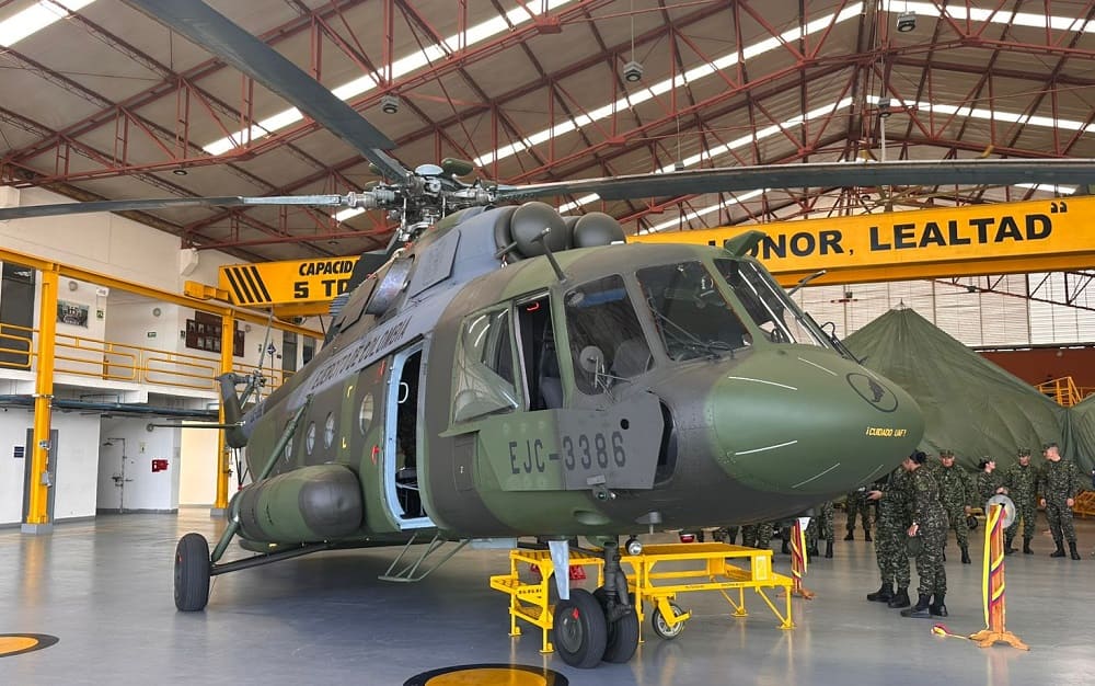 The National Army extends the service life of an MI-17 helicopter for the first time, using Its own capabilities