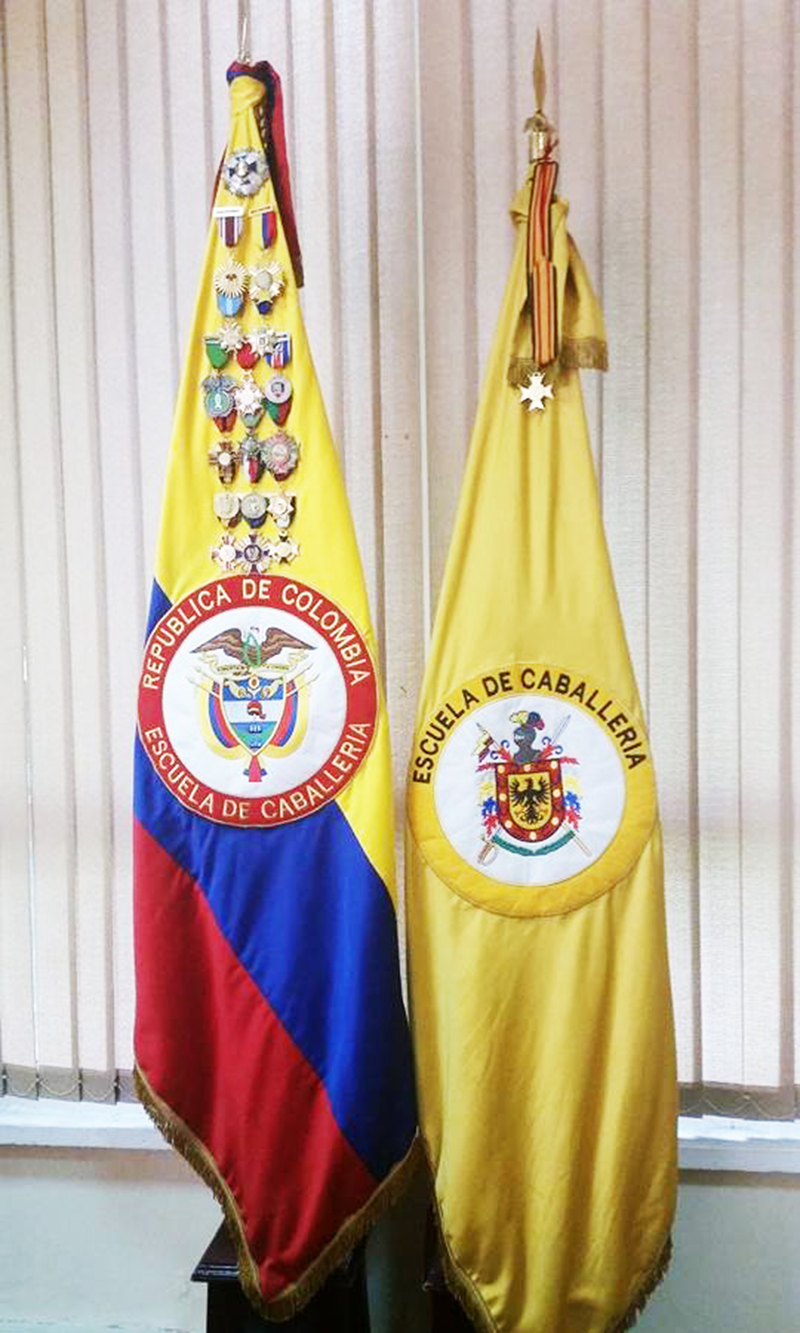 Bandera de Guerra y Estandarte