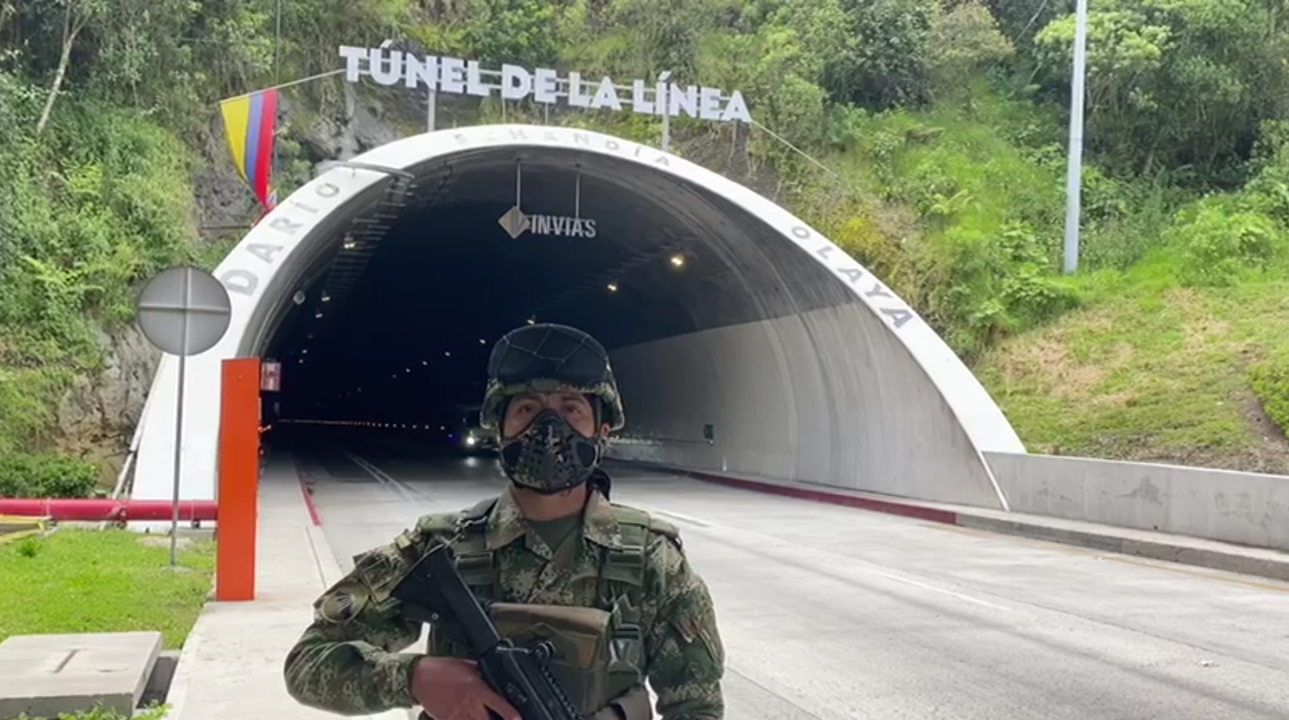 A Colombia La Protegemos - Tunel de la Línea