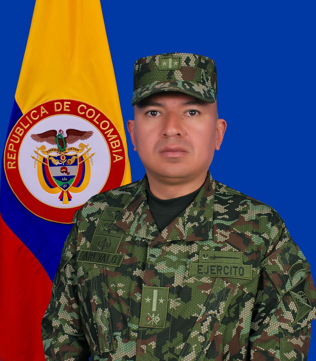 Director Escuela de Comunicaciones