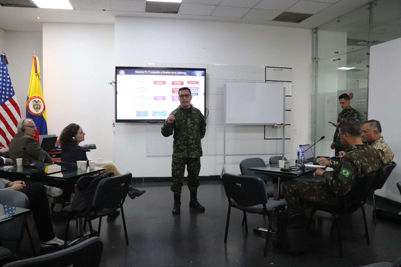 Seminario Estratégico para la Transformación del Ejército del Futuro concluyó con éxito en Bogotá