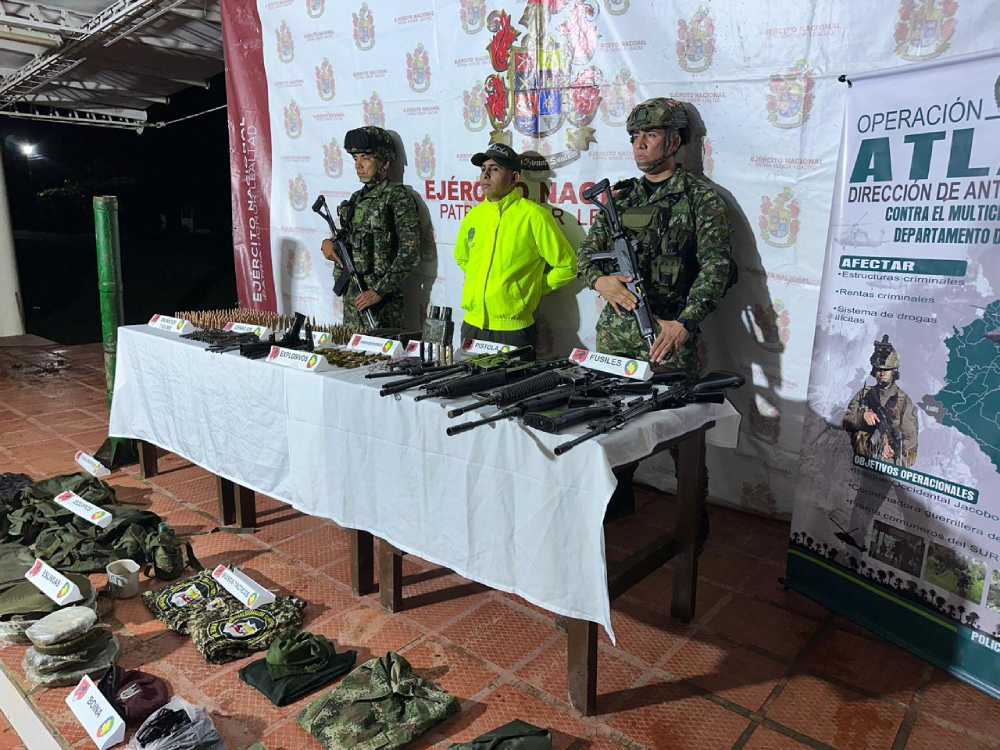 Golpe contundente en la frontera con Ecuador: Ejército Nacional desmanteló arsenal del grupo armado ilegal de Coordinadora Nacional Ejército Bolivariano