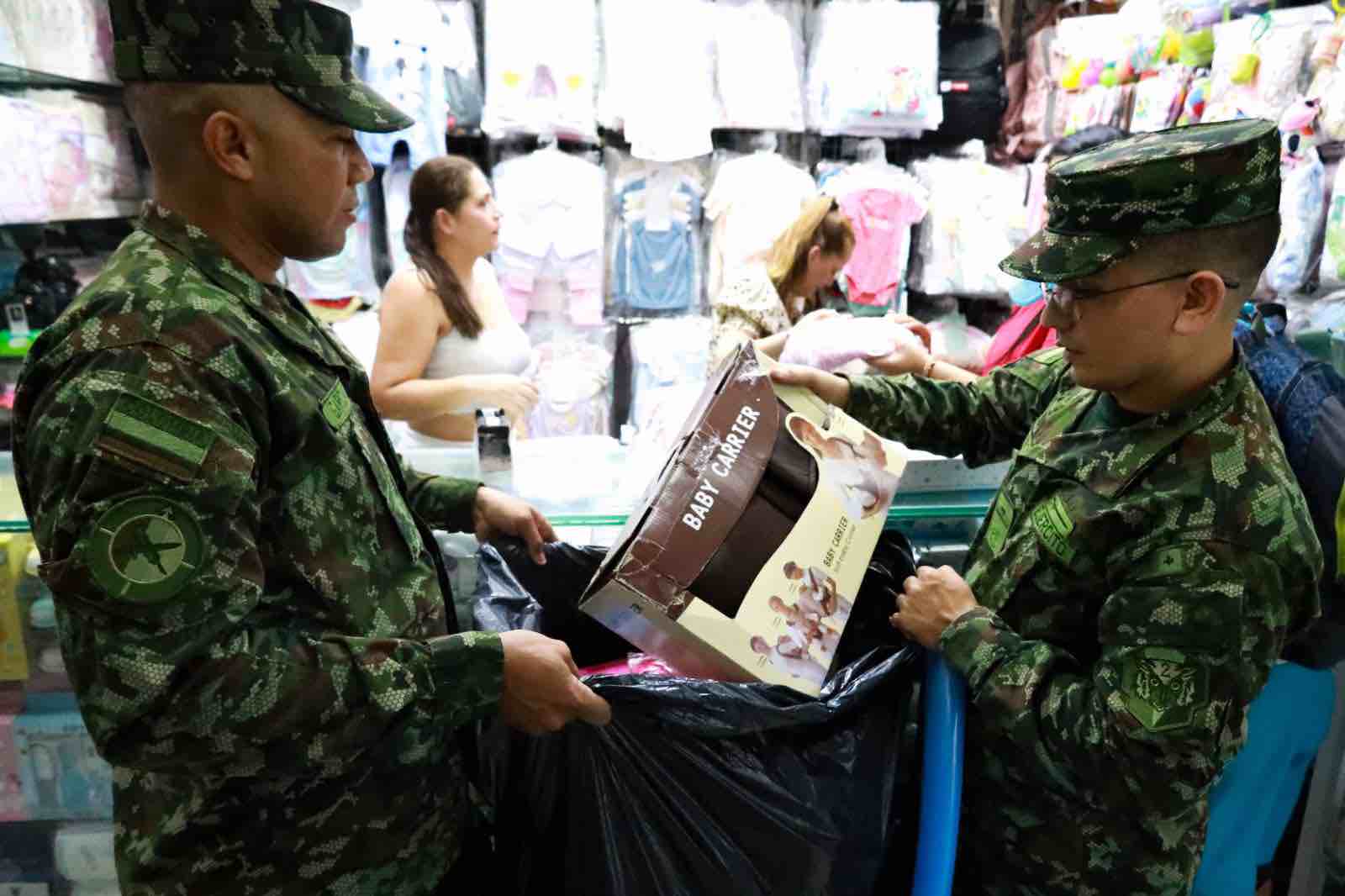 Ejército Nacional y Centro Comercial Alejandría recolectan más de 1.500 unidades de ayudas humanitarias para Córdoba