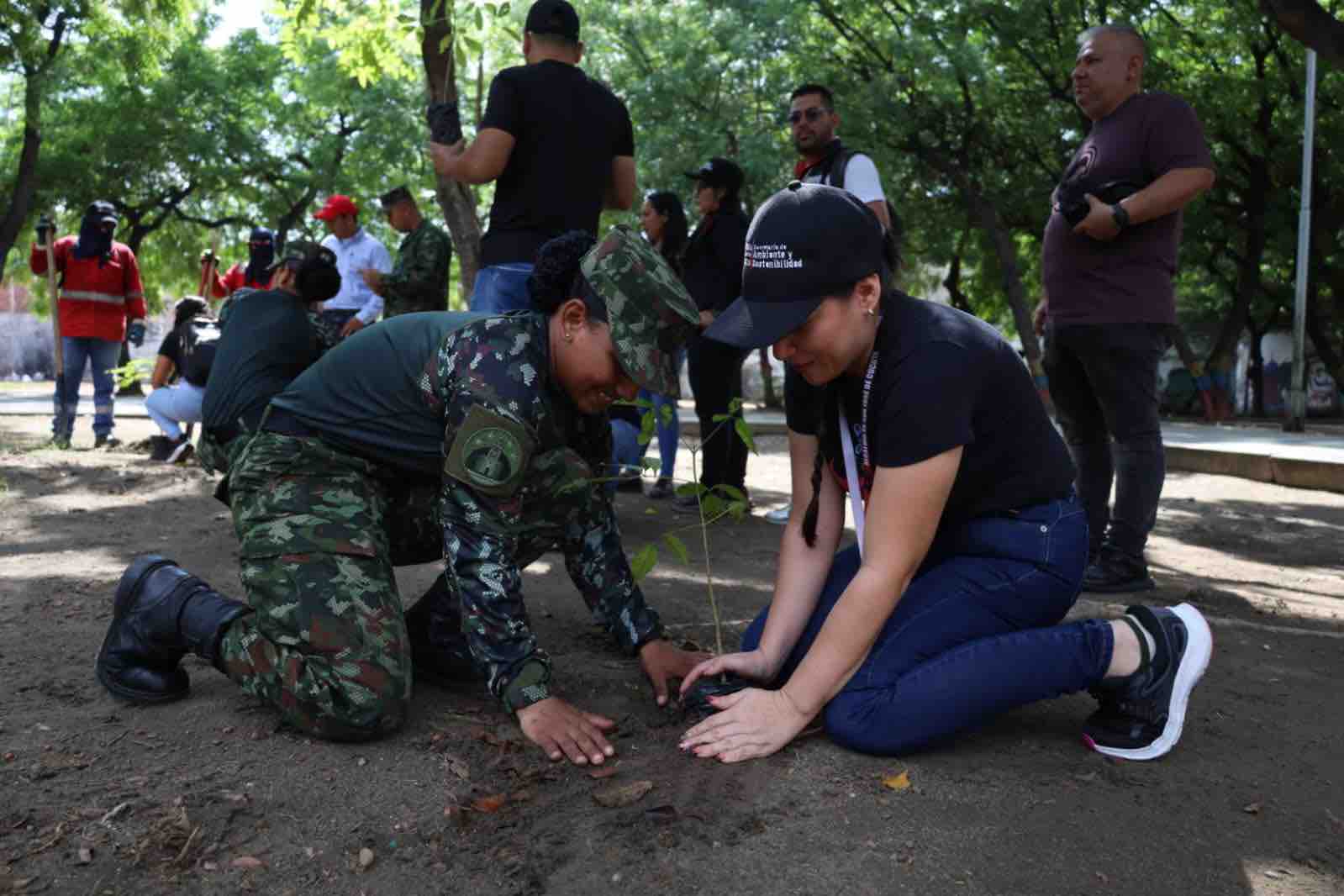 En Cúcuta, en el marco del Día Mundial de la Tierra, el Ejército Nacional, Alcaldía y asociados de la Acción Unificada recuperan el Parque Lineal