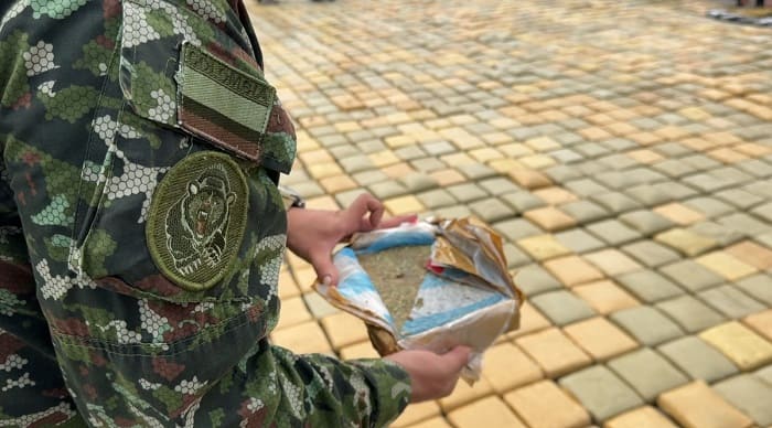 National Army deals a forceful blow to drug trafficking in Putumayo with the seizure of more than 12 tons of marijuana hidden on a boat