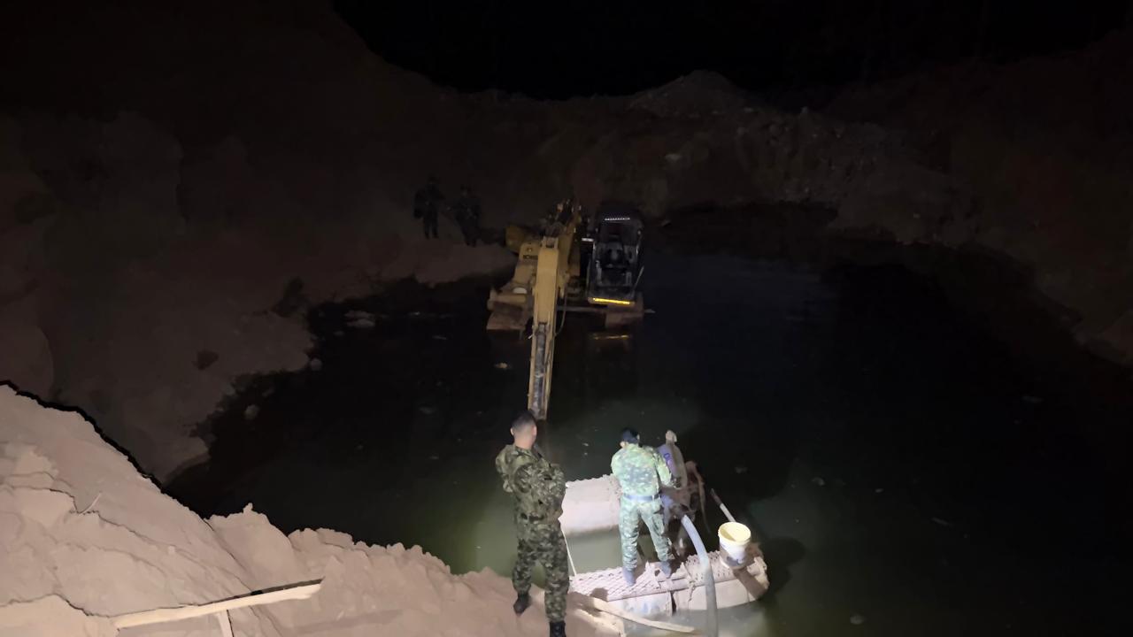 The National Army deals a blow to the finances of the GAO-r Ismael Ruiz Structure in Chaparral by shutting down an illegal mining operation